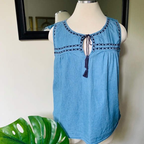 Old Navy Tops - Old Navy Chambray Embroidered Top